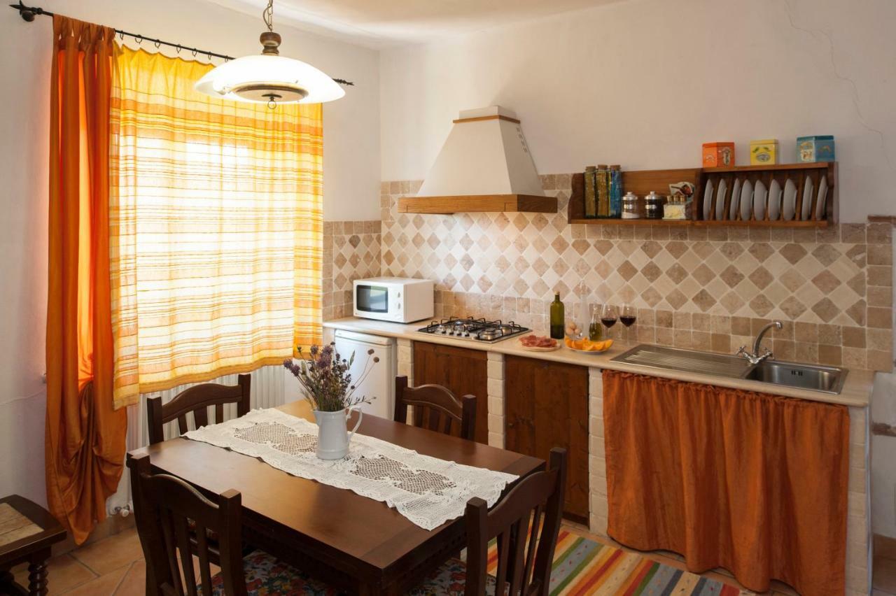 Agriturismo Podernuovo Asciano Kültér fotó